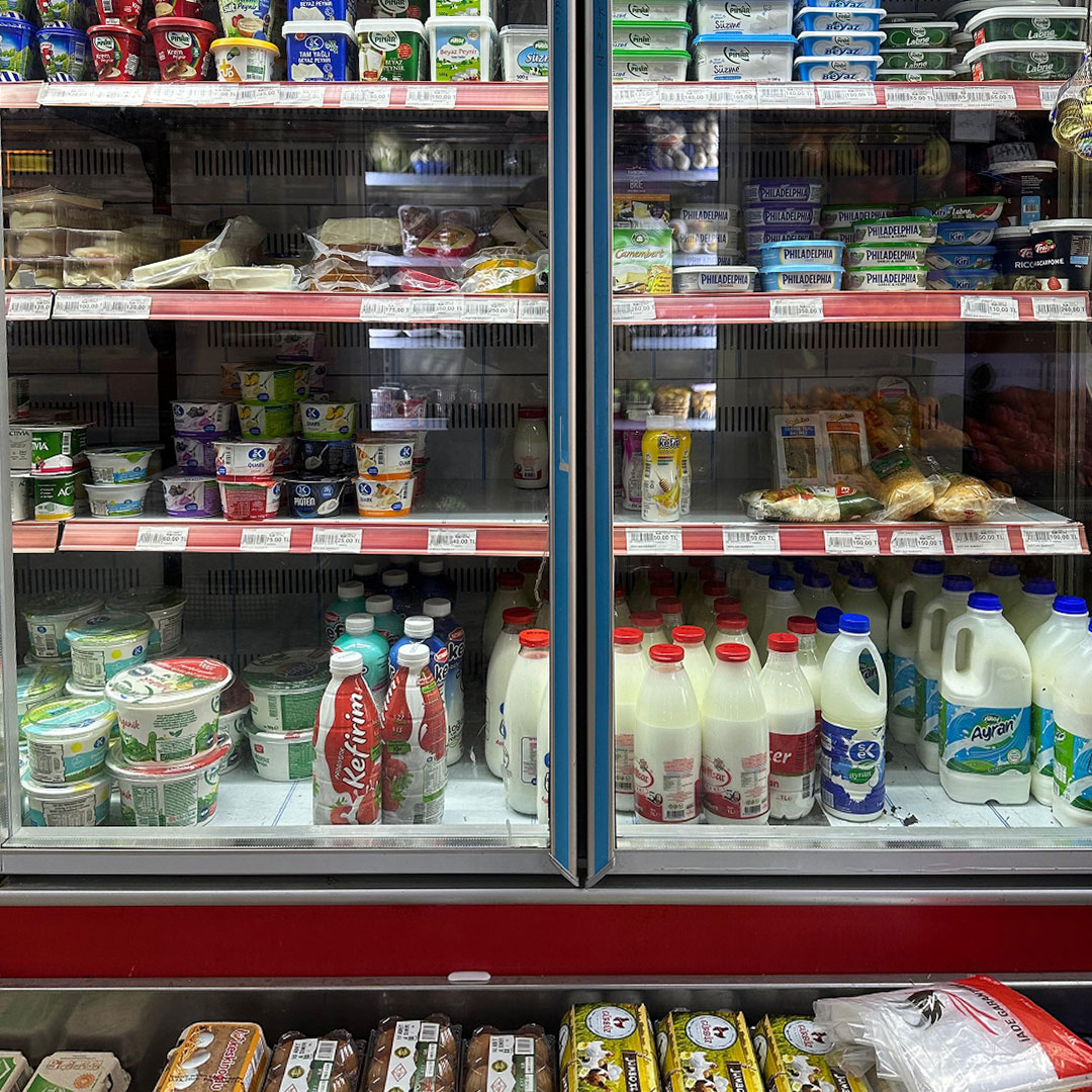 Bircan Market içecek dolabı ve soğuk ürünler