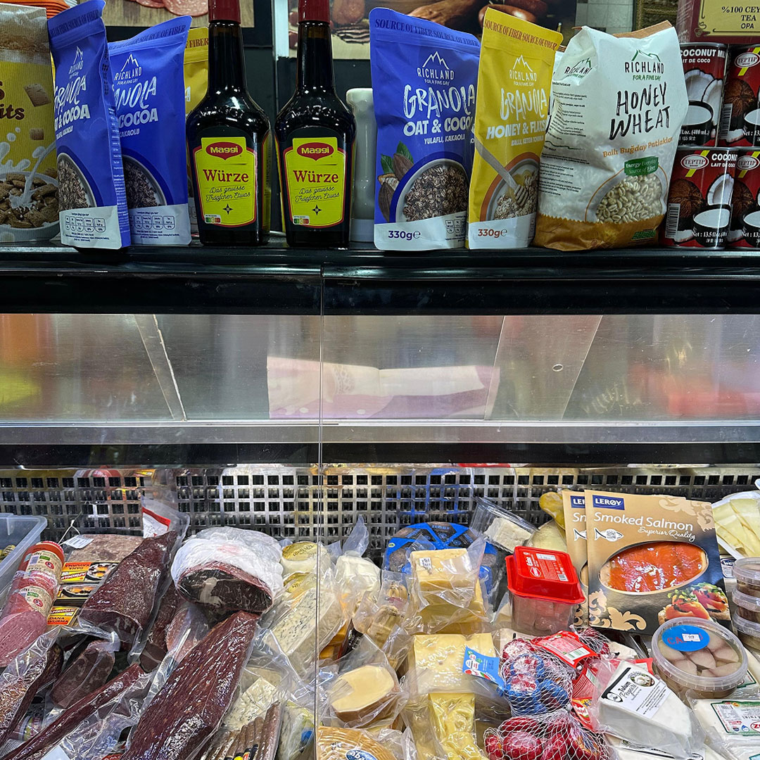 Bircan Market kasa önü ve müşteri hizmetleri